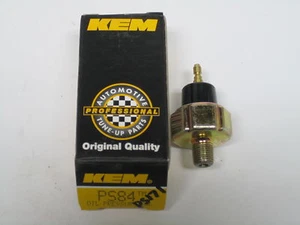 Oil Pressure Switch w/ Light Fits 65-06 Acura Geo Honda IHC Isuzu Nissan PS171 - Picture 1 of 1