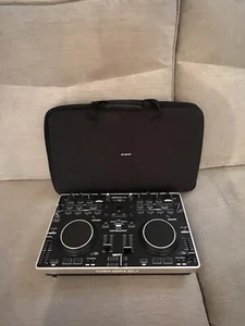 Denon MC2000 Dj Controller - Picture 1 of 13