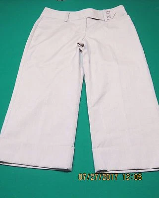 Pantalones de vestir Studio 1940 nuevos con etiquetas recortados capri caqui para mujer 6 recortos medio puño de la pantorrilla Foto 1 de 4