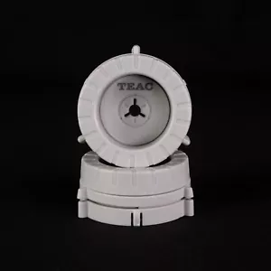 2X TEAC Off-White Nab Hub Adapters For 1/4" Open Reel To Reel tape recorder - Picture 1 of 6