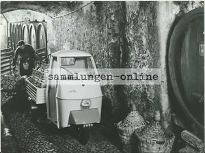 PIAGGIO Ape P 50 furgoneta en bodega foto fotografía coche - Imagen 1 de 2