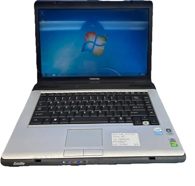 Toshiba Satellite A205-S5831 Intel Pentium 1GB Ram 160GB HDD LEER Teclado defectuoso Foto 1 de 4