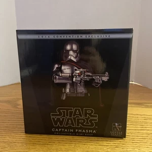 2015 Gentle Giant Star Wars Captain Phasma 2017 Convention Exclusive Mini Bust - Bild 1 von 10