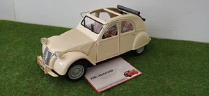 CITROËN 2 CV ouvert cabriolet 1952 crème sièges tissu écossais 1/18 MAISTO voitu - Picture 1 of 8
