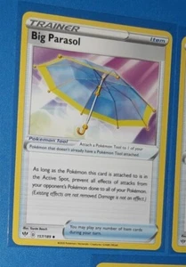 Big Parasol 157/189 & Struggle Gloves 171/189 Darkness Ablaze uncommon NM - Picture 1 of 2