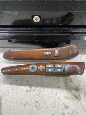 1996-2000 Chevy GMC Yukon Escalade Tahoe Wood grain Pair Front Window Switches - Image 1 of 4