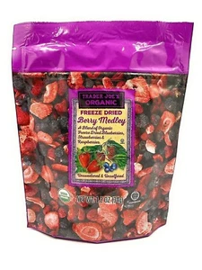 ✨ Trader Joe’s ORGANIC Freeze Dried Berry Medley - (1PACK ) FREE SHIPPING! - Picture 1 of 3