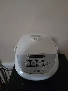 Arrocera multifuncional Tiger JBV-A10U 5,5 tazas, blanca funciona muy bien. - Imagen 1 de 8