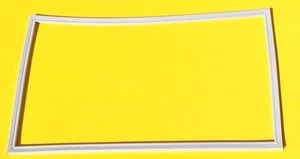 GEC 335C/M/FM/L Freezer Seal 585 x 785 Refrigerator Gasket Door Seal - Picture 1 of 3