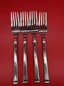 Tenedor de ensalada de cubiertos de acero inoxidable 4 DE COLECCIÓN DORIC JAPAN - Imagen 1 de 6