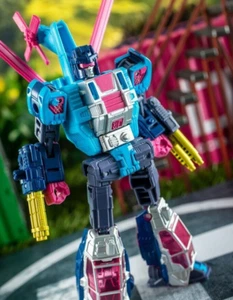 Transformers Generation Selects War for Cybertron Rotorstorm WFC-GS19 - Picture 1 of 7