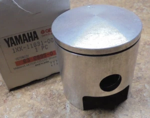 Original YAMAHA PISTON 3A3-11631-00-96 STD DT100 DT 100 1978 1979 1980 1981 1982 - Picture 1 of 1