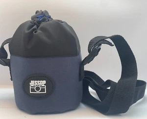 Bolsa/bolsa acolchada para lentes JESSOP + correa - 13 cm de altura (cuando está cerrada), 10 cm de ancho - Imagen 1 de 6