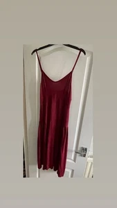 Boohoo size 10 burgundy dress. - Picture 1 of 4