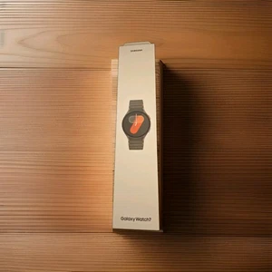 NEW SEALED Samsung Galaxy Watch 7 40mm SM-L300 Green Bluetooth WiFi L300NZGAEUA - Picture 1 of 4