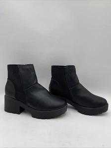 Call It Spring Black Faux Leather Round Toe Pull On Platform Ankle Boot Size 8.5 - Picture 1 of 8