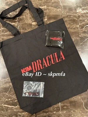 Kim Dracula ~ Paquete de Mercancía VIP 2024 GODMODE Tour Mercancía Oficial Foto 1 de 4