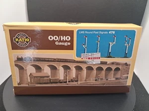 Plastic Ratio Models - OO/HO Scale LMS Rpund Post Signals Kit 476 Unused - Picture 1 of 3