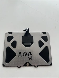  Original TrackPad MacBook A1342 2009 2010 Working - Picture 1 of 2