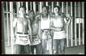 TORONTO Ontario lata 50. Topless Lumber Workers Reklama. Pocztówka ze zdjęciem - Zdjęcie 1 z 2