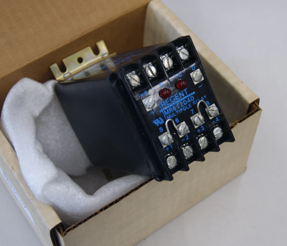 Nuevo relé multipolo REGENT CONTROLS MR612D4D ESTADO SÓLIDO NUEVO EN CAJA, BN3137 Foto 1 de 3