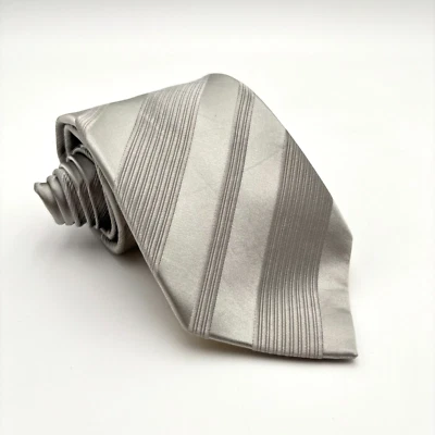 Corbata para hombre Donald Trump Signature Collection 100 % seda plata gris rayas Foto 1 de 4