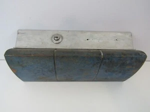 Tapa de guantera Chevrolet Impala 1958 vintage OEM (Pg146D) - Imagen 1 de 5
