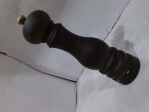 UsedLikeNew_Peugeot - Paris u'Select Manual Pepper Mill - Adjustable - Picture 1 of 5