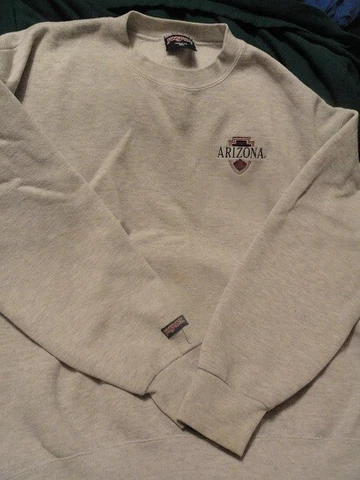 Sweat Shirt University of Arizona 1885 Wildcats Adult XL Cover