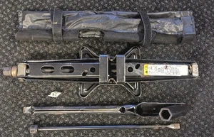 2007 BUICK TERRAZA SPARE TIRE JACK AND TOOL KIT - Picture 1 of 9