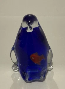 Art Glass Paperweight Blue Penguin with Fish Inside ~3.5 in Unmarked - Picture 1 of 9