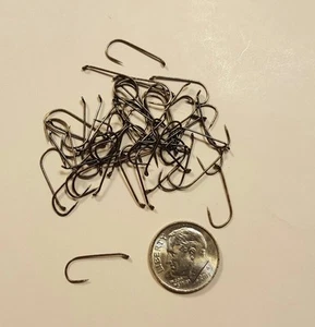 Fly Tying Hooks QTY- 50 size 10 Barbless Dry Fly - High Quality - Picture 1 of 1