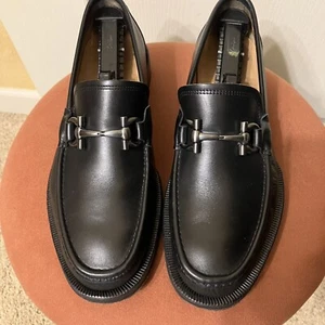Mocasines SALVATORE FERRAGAMO GANCINI HORSEBIT Negro/Plateado - Talla 7 EEE Italia - Imagen 1 de 23