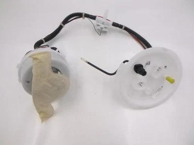 Módulo de bomba de combustible Pierburg 7.02701.61.0 para BMW 550I GT 2010-2011 Foto 1 de 4