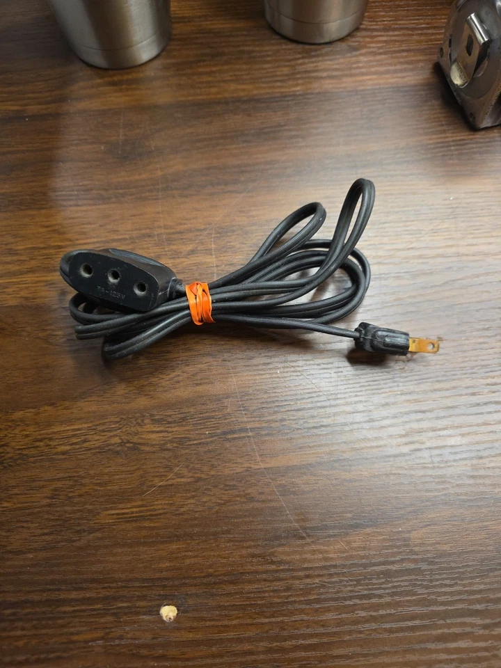 Шнур питания #122 (один провод) для швейных машин Singer 15-30, 15-91 - Изображение 1 из 4