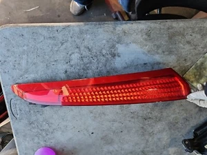 ✅ 2007-12 VOLVO XC90 RIGHT PASSEGER SIDE UPPER TAIL LIGHT REFLECTOR OEM 30698142 - Picture 1 of 5