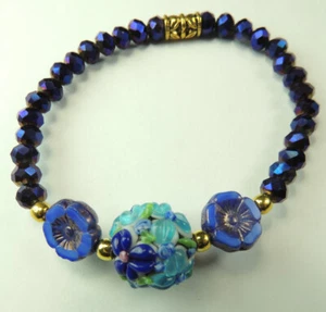 Pulsera elástica de cristal de murano con flores de vidrio checo joyería hecha a mano - Imagen 1 de 1