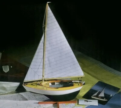 Vintage MIDWEST CORK Sakkonet Daysailer Yacht WOODEN KIT #983~NEW in BOX - Image 1 of 2