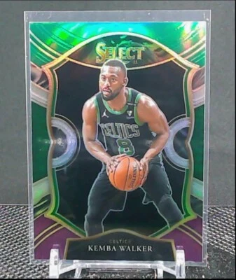 Panini Select Kemba Walker Concourse Prizm 2020-21 verde blanco púrpura Foto 1 de 2