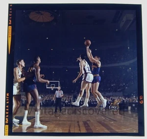Foto transparente original vintage de Wilt Chamberlain SF Warriors 1962-65. - Imagen 1 de 1