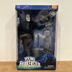 "Nuovo con scatola Young Frankenstein Igor 12" Sideshow Marty Feldman 2001 Limited Ed. - Foto 1 di 9