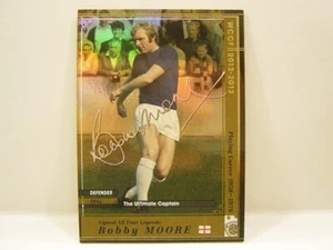 Panini WCCF 2012-13 SATÉLITE Bobby Moore 1941 Inglaterra No.6 Firmado Leyendas de Todos los Tiempos - Imagen 1 de 6