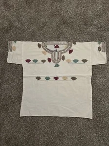 Mexican Flower Embroidered shirt size M/L - Imagen 1 de 5