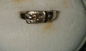 VINTAGE RING 9CT GOLD & DIAMONDS BELT STYLE NICE WEDDER - Picture 1 of 9