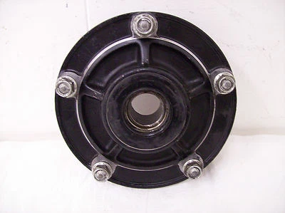 Buje de transmisión de piñón trasero Suzuki GSXR750 2000-2003 GSXR600 OEM 64610-35F40 Foto 1 de 2