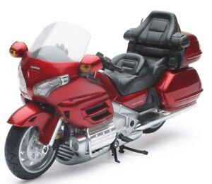 New Ray Toys 1:12 Scale Honda Gold Wing 2010 57253A