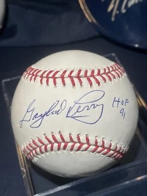 Gaylord Perry Signed Autographed Baseball MLB COA Giants Yankees - Image 1 of 2