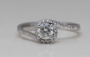 14k White Round Styled Halo Diamond Engagemnt Ring (0.81 Ct I Vs2 Clarity) - Picture 1 of 4