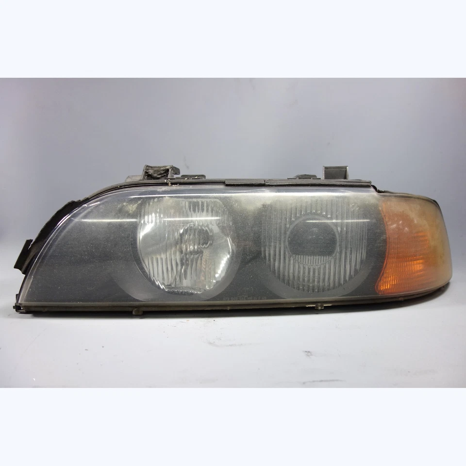 Faro delantero xenón HID Hella para conductor izquierdo BMW E39 1999-2000 dañado Foto 1 de 4