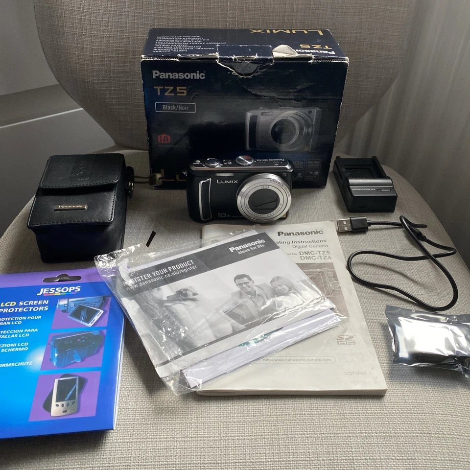 Panasonic Lumix DMC-TZ5 9.1mp Digital Camera bundle Excellent Condition Boxed - Image 1 of 4